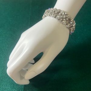 Sample pristine bracelet rhodium plated + Swarovski Crystal inlay. NWT